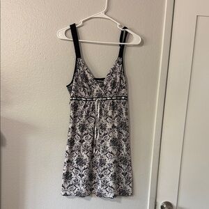 Elegant Black and White Chemise